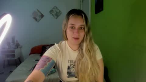 Dalila online show from November 2025 05:07:01 AM