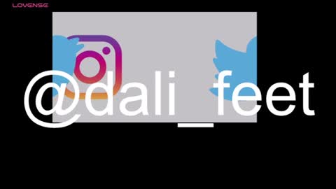 Snapshot of dalila_oficials chatting on July 2026 11:17:02 AM online show from July 2026 11:17:02 AM