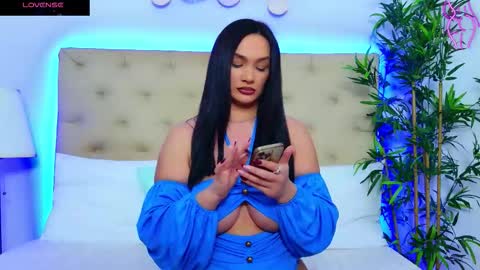 daliyaa_ online show from October 2025 01:01:02 PM