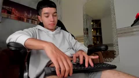 Snapshot of dallen_grant chatting on June 2026 01:09:02 PM Dallen Grant online show from June 2026 01:09:02 PM