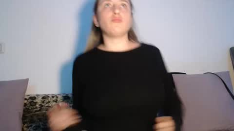 Maria online show from November 2025 08:22:01 PM