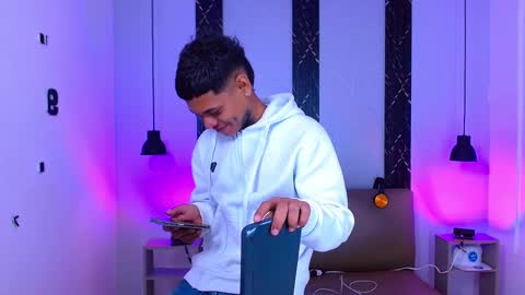 damar_felipe online show from October 2025 04:11:01 AM