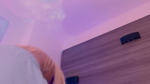 Snapshot of damara_ochoa chatting on February 2026 05:06:02 AM online show from February 2026 05:06:02 AM