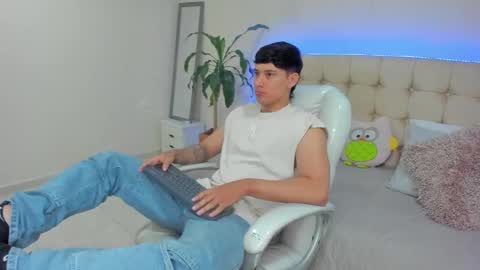 DAMIAN online show from January 2025 12:15:02 PM