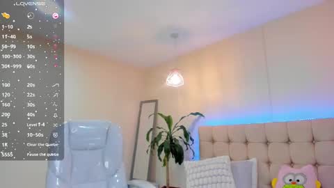 DAMIAN online show from January 2025 03:04:01 PM