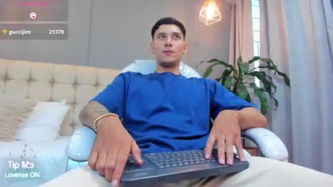 DAMIAN online show from October 2025 02:26:01 PM