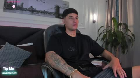 DAMIAN online show from April 2026 12:43:01 PM