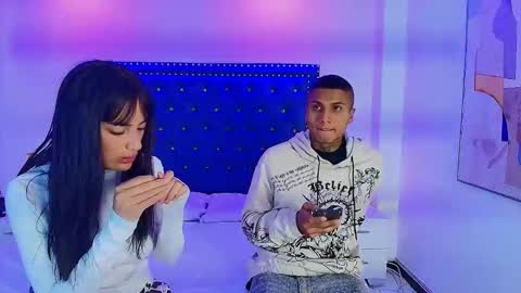 Snapshot of damian_and_roxanne chatting on February 2026 12:45:02 PM DAMIAN AND ROXANNE. online show from February 2026 12:45:02 PM