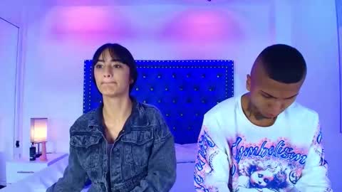 Snapshot of damian_and_roxanne chatting on February 2026 12:37:02 PM DAMIAN AND ROXANNE. online show from February 2026 12:37:02 PM