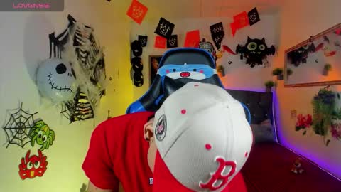 Damian online show from October 2025 04:11:01 AM