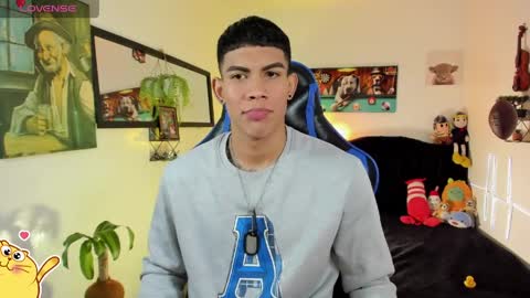 Damian online show from March 2026 03:19:02 AM