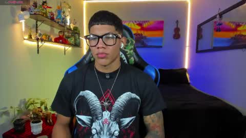 Snapshot of damian_latinxxx chatting on July 2026 09:05:01 AM Damian online show from July 2026 09:05:01 AM