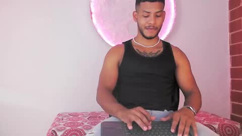 instagram damiannreed. online show from January 2025 07:34:02 PM