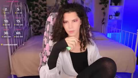 Snapshot of damienlake chatting on September 2025 08:25:02 PM Dami online show from September 2025 08:25:02 PM