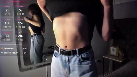 damiennoir online show from November 2025 07:47:02 PM