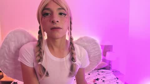 Damian online show from November 2025 01:57:02 PM