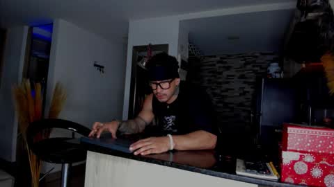 INSTAGRAM  DAMMIANMILLEROFICIAL online show from December 2025 12:40:02 AM