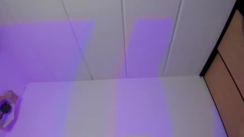 Criss online show from March 2025 03:32:02 AM