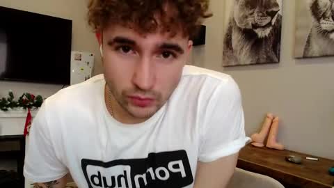 Snapshot of damon_522145 chatting on January 2025 06:34:02 AM Alex online show from January 2025 06:34:02 AM