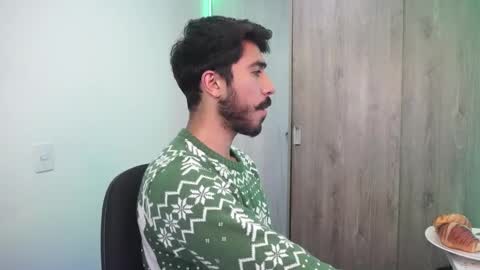 Snapshot of damon_frost chatting on December 2024 01:41:02 AM damon_frost online show from December 2024 01:41:02 AM