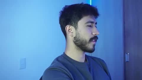 Snapshot of damon_frost chatting on December 2024 05:01:01 AM damon_frost online show from December 2024 05:01:01 AM