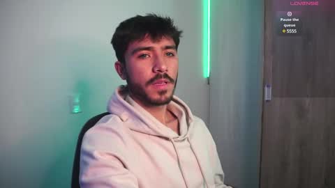 Snapshot of damon_frost chatting on December 2024 03:48:02 PM damon_frost online show from December 2024 03:48:02 PM