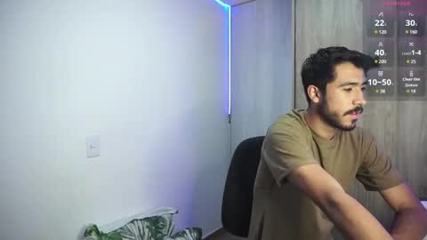 Snapshot of damon_frost chatting on January 2025 09:20:01 PM damon_frost online show from January 2025 09:20:01 PM