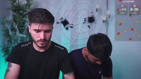 Snapshot of damon_frost chatting on October 2025 10:59:02 PM damon_frost online show from October 2025 10:59:02 PM