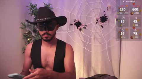 Snapshot of damon_frost chatting on October 2025 01:58:01 PM damon_frost online show from October 2025 01:58:01 PM