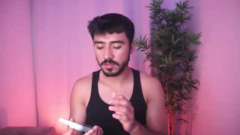 Snapshot of damon_frost chatting on November 2025 09:30:02 PM damon_frost online show from November 2025 09:30:02 PM