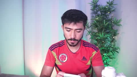 Snapshot of damon_frost chatting on November 2025 08:53:02 PM damon_frost online show from November 2025 08:53:02 PM