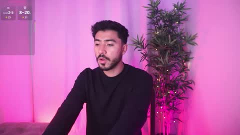 Snapshot of damon_frost chatting on November 2025 08:32:01 PM damon_frost online show from November 2025 08:32:01 PM