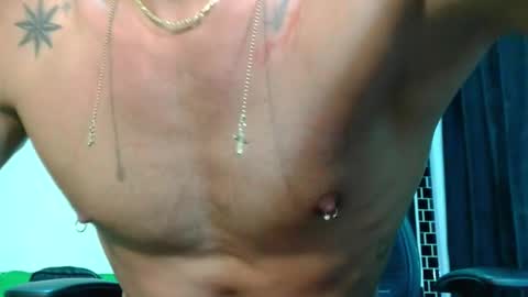 Snapshot of damonblackj chatting on January 2026 10:52:01 PM Damon online show from January 2026 10:52:01 PM