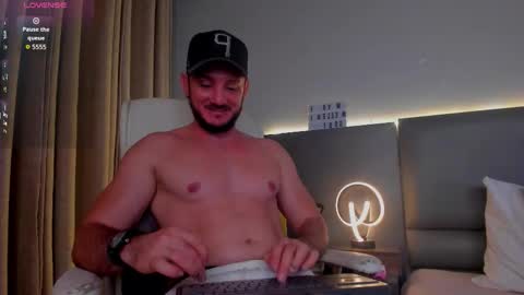 D A M O N online show from November 2025 11:54:02 PM