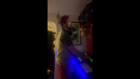 damontsi online show from March 2026 09:15:01 AM