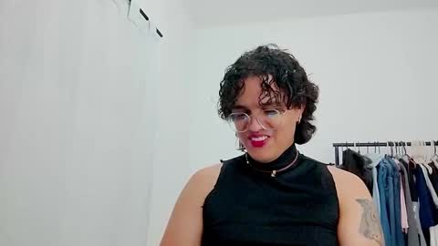 Snapshot of dan_blous chatting on February 2026 11:17:01 PM Diane Blosson online show from February 2026 11:17:01 PM