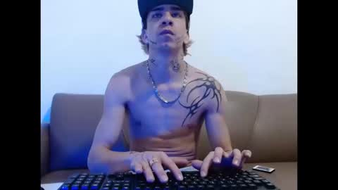 dan_jonson15 online show from October 2025 01:28:01 AM