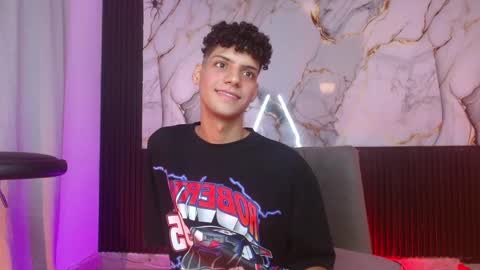 Daniel  online show from November 2025 12:43:02 AM