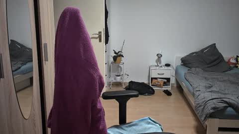 King Dan online show from September 2025 06:40:02 PM