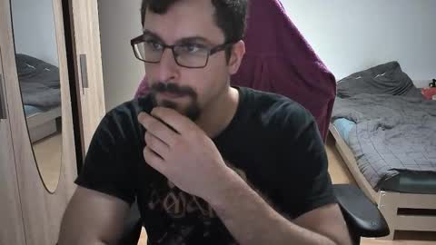 King Dan online show from September 2025 06:52:01 PM