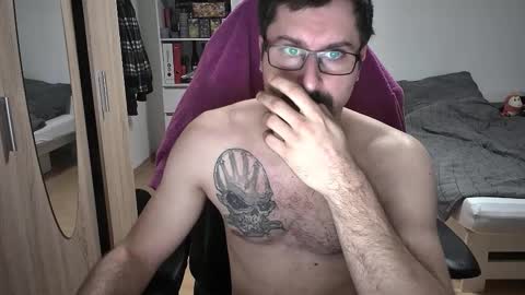 King Dan online show from December 2025 07:43:01 PM