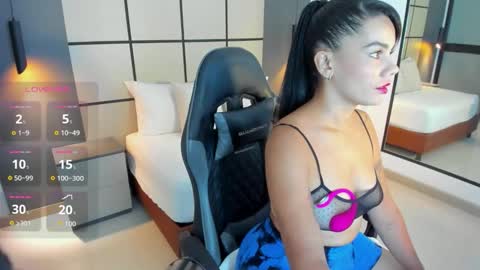 D A N A  online show from September 2025 07:39:02 PM