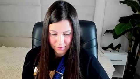 Dana Dom online show from October 2025 02:03:02 AM