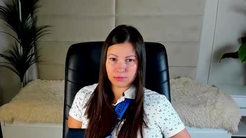 Dana Dom online show from November 2025 12:55:02 AM