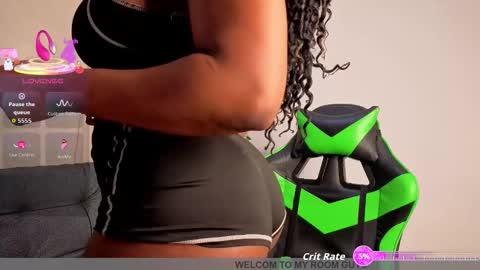 Danna  online show from December 2025 09:02:01 PM