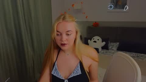 Dana online show from October 2025 06:32:01 PM