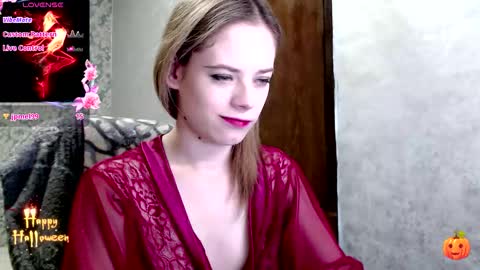 Dana SmileX online show from October 2025 06:41:02 PM