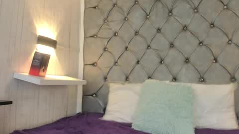 Snapshot of danaandthamaraangels chatting on December 2024 01:50:01 AM online show from December 2024 01:50:01 AM