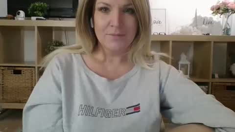 DanaHotMILF online show from November 2025 10:37:01 PM