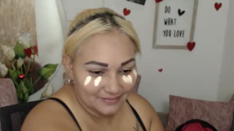 danalaleska online show from November 2025 02:45:02 AM